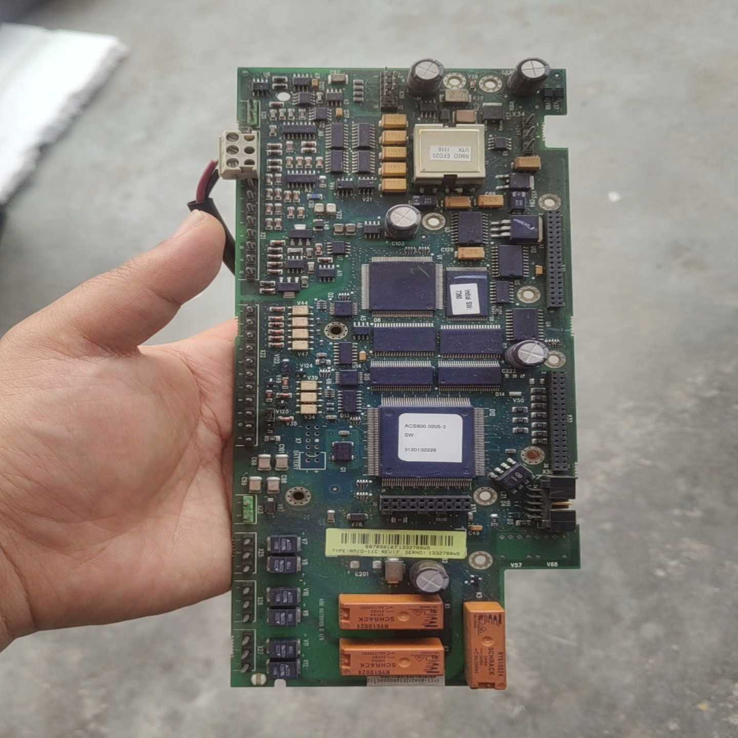 【议价】800控制板RMI0-11C,实物如图适用