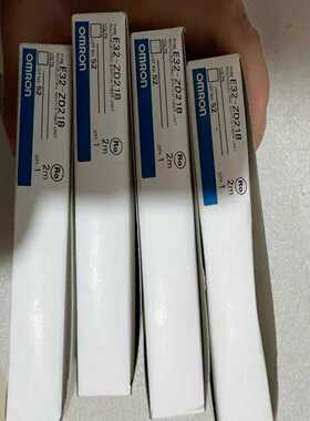 询价E32-ZD21B，欧姆龙全新原装光电开关。