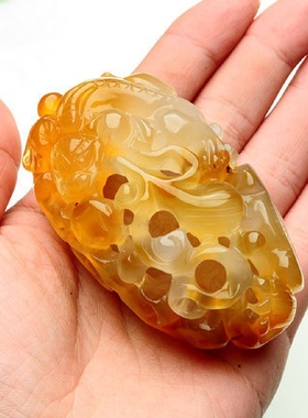 玉器工艺品玉石黄玉髓神兽貔貅手把件手工雕刻玛瑙小摆件饰品