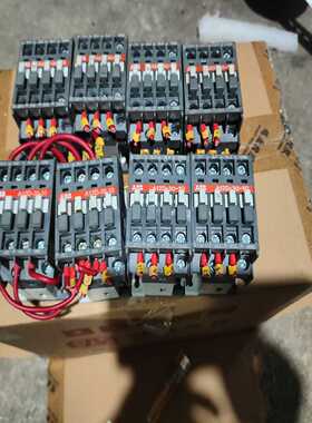 咨询-拆电箱ABB断路器A12D一30一10，8个，A9D一30