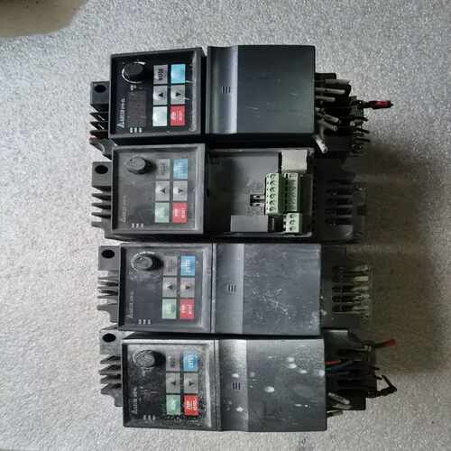 台达变频器vfd004el21a (2只)~询价