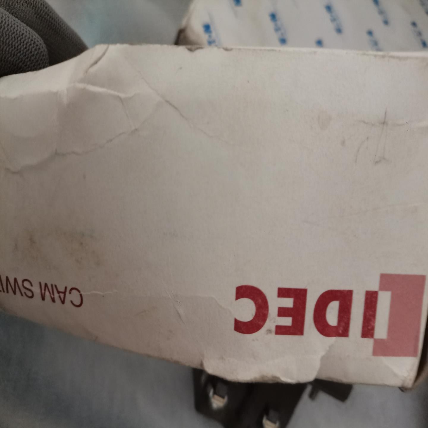 全新 UCSQO-124-S2B-C1017     A1箱