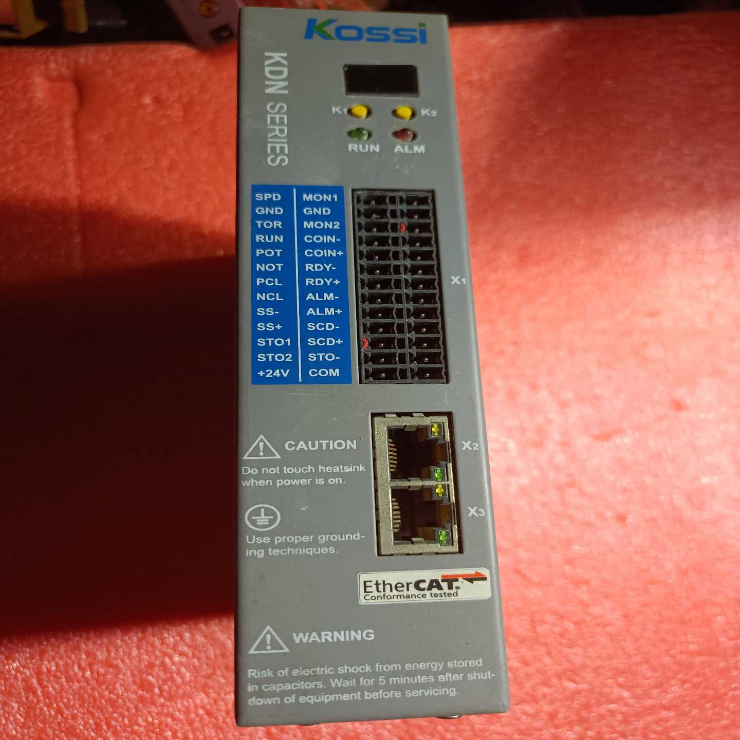 KOSSi伺服控制器拆机--议价商品