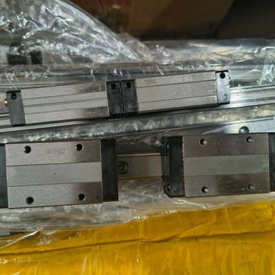 SSR15全新THK直线导轨滑块无包装未使用导轨三