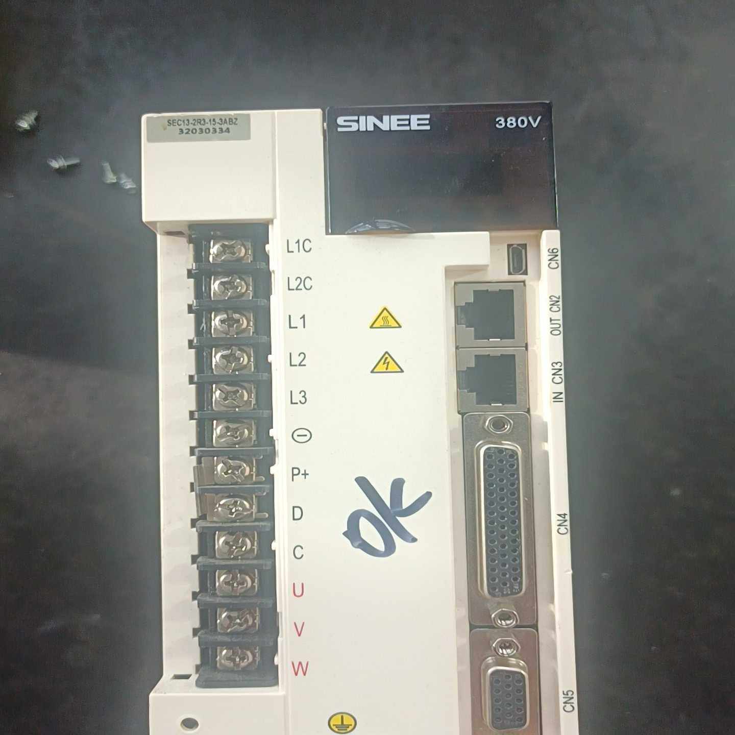 咨询-EA180-8R5-3A正弦伺服控制器可拍测试视频。