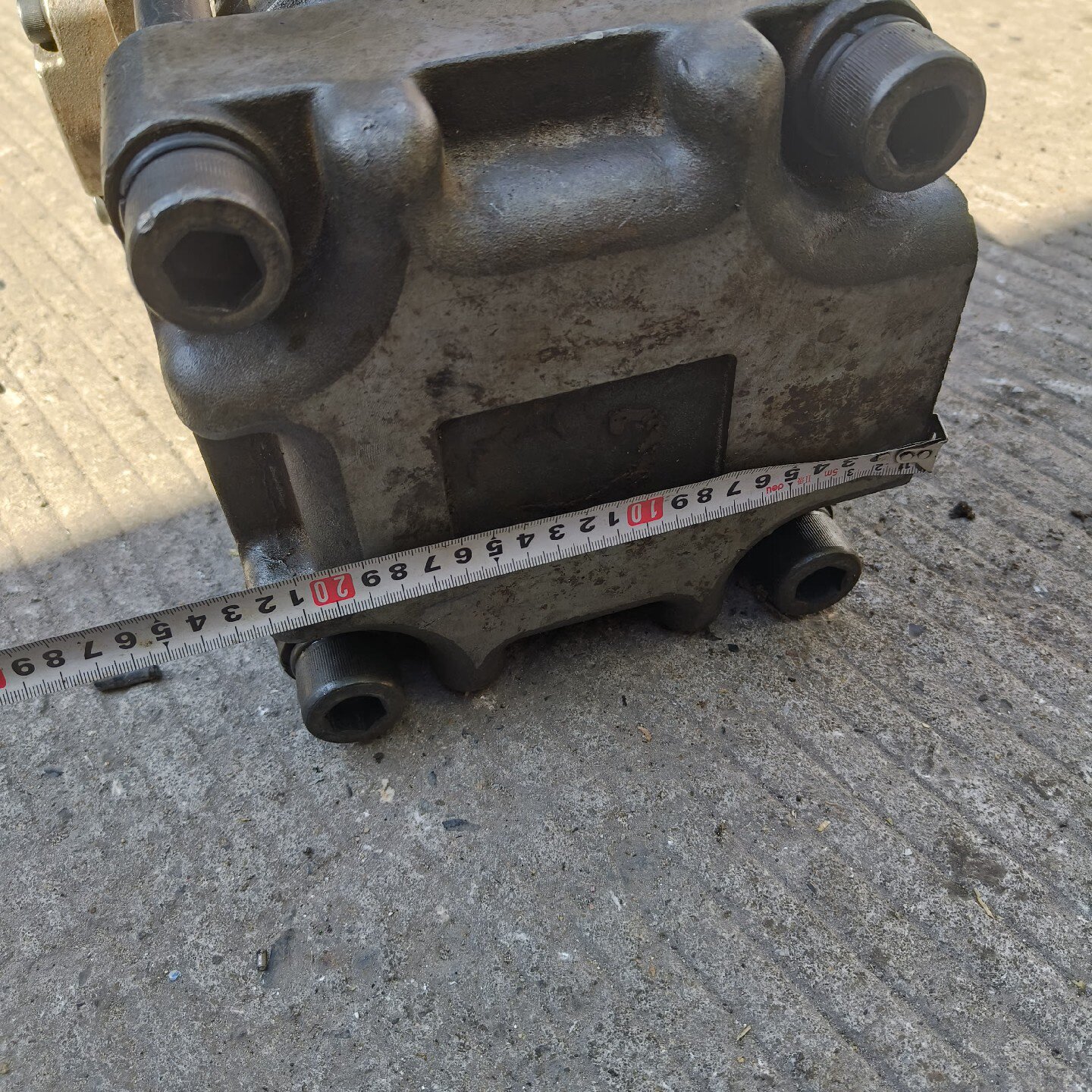 齿轮泵液压泵排量125的 重100公斤，牌子掉了.实物图片！--议价商