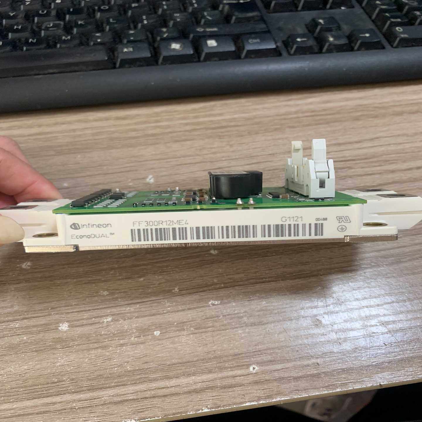 全新原装FF300R12ME42SP0115T2A0一整套