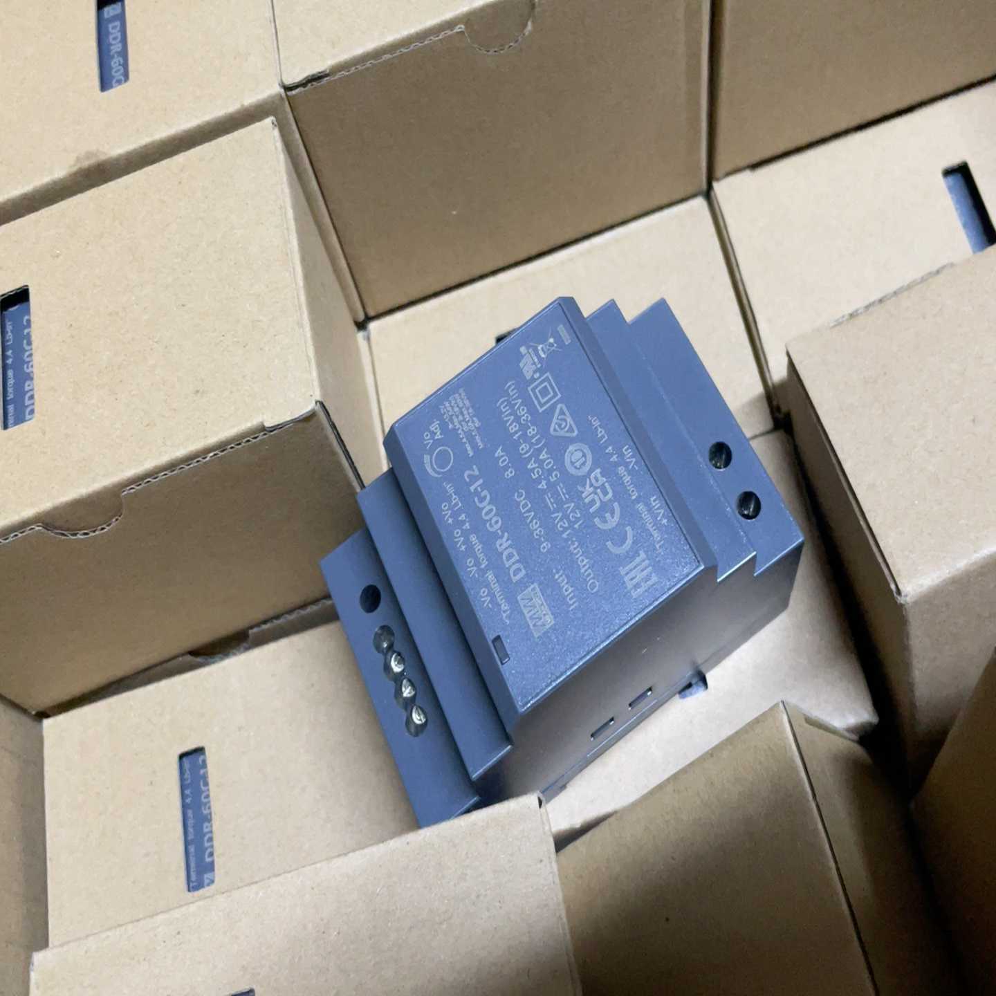 询价DDR-60G-12明纬导轨电源输入DC9-36V转DC1