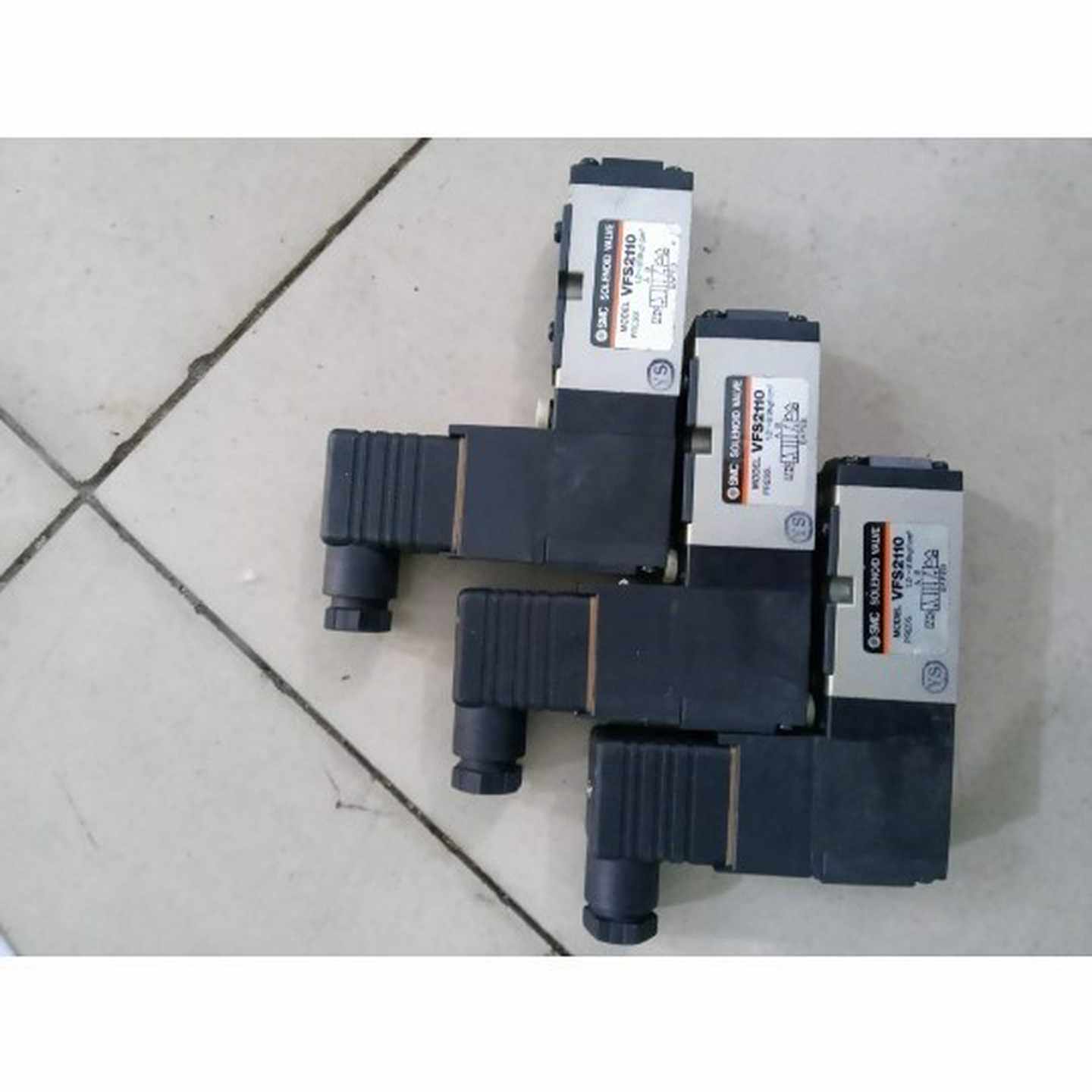 全新原装电磁阀VFS2110现货供应*--议价商品