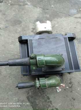 松下MHME302GCCM伺服电机3KW的，180法兰，拆--议价商品