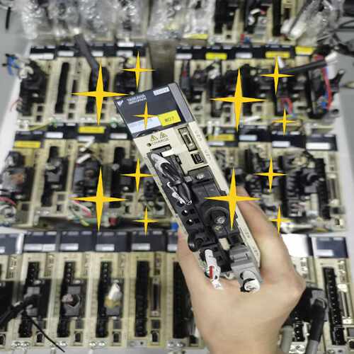 安川400W驱动SGDV-2R8A01B，正常件，成色八询价