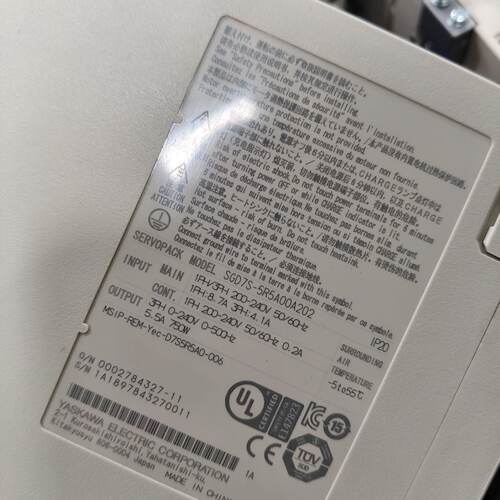 议价Yaskawa 7 Series 750W Servo Motor Is In Good Condition
