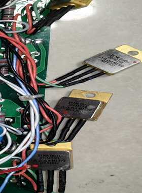 带板芯片IRFM350军工三极管询价