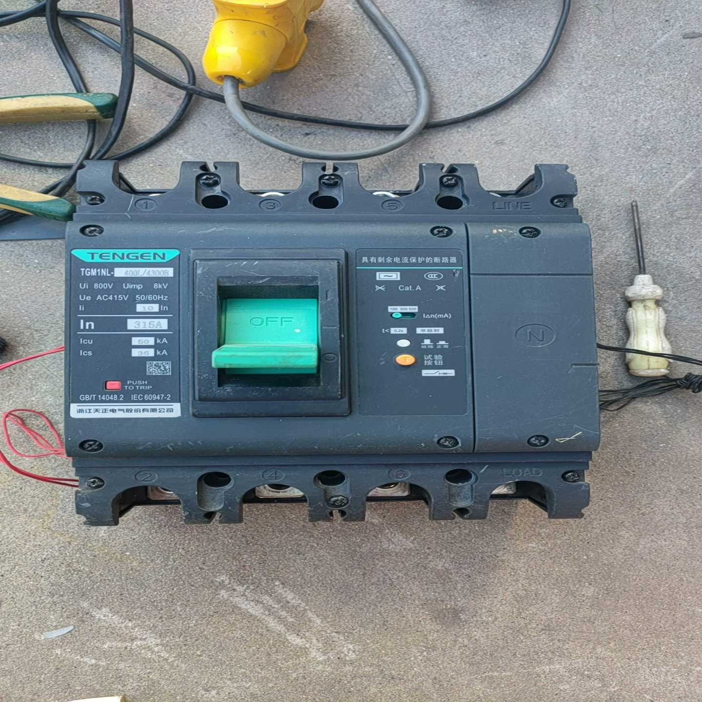 TGM1NL-400漏电断路器工作正常，315a额定电流，成【鑫鑫商铺】
