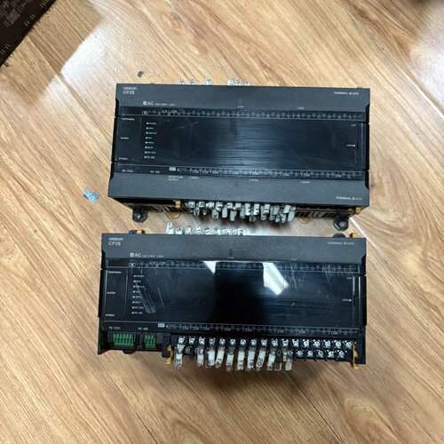 CP2E-CPUY2plc实物图拍摄，议价