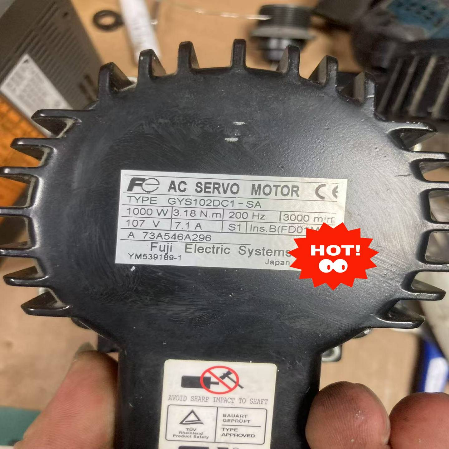 富士AC伺服电机GYS102DC1-SA，1000W，3.1--议价商品