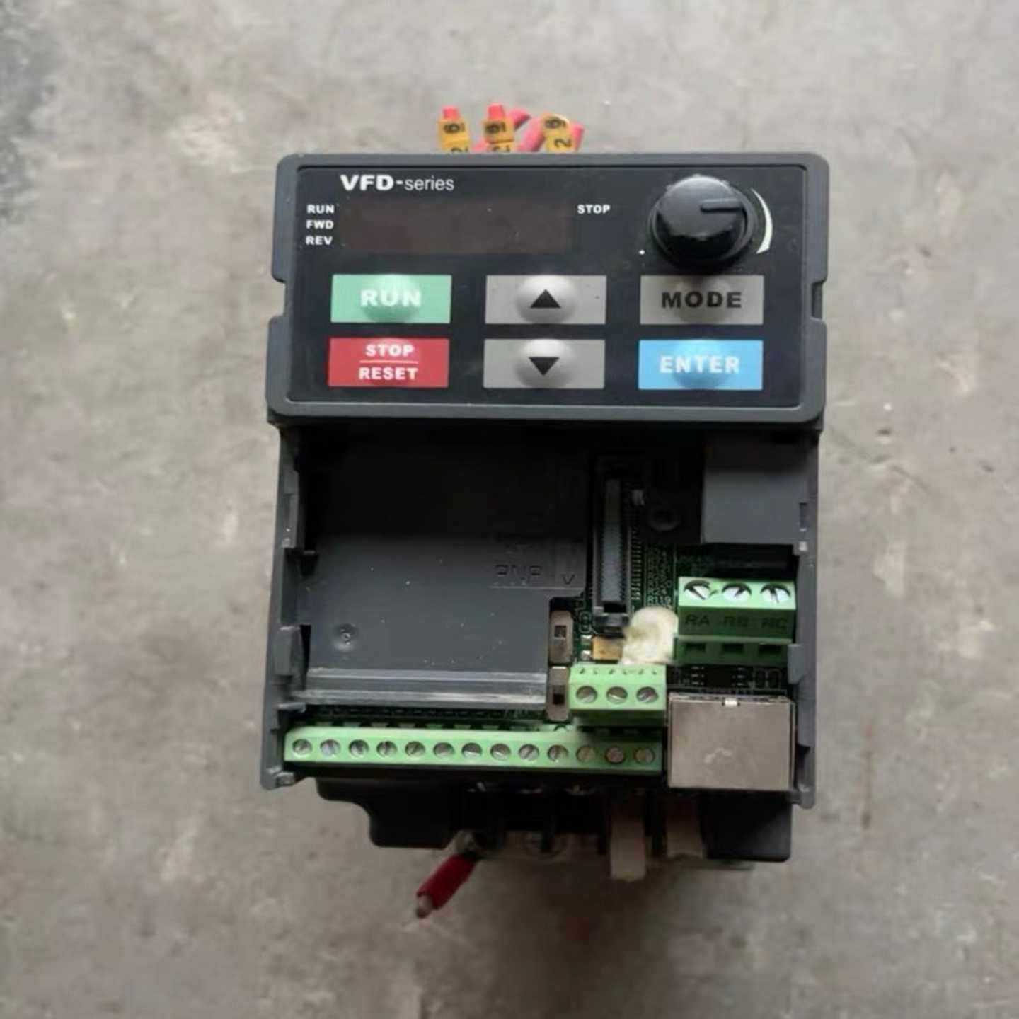 二手台达拆机变频器E系列VFD007E43A380V0--议价商品