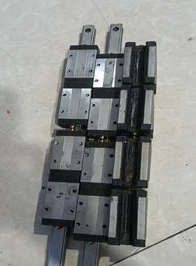 THKSHS15导轨，有16个块，成色如图（外表不是很