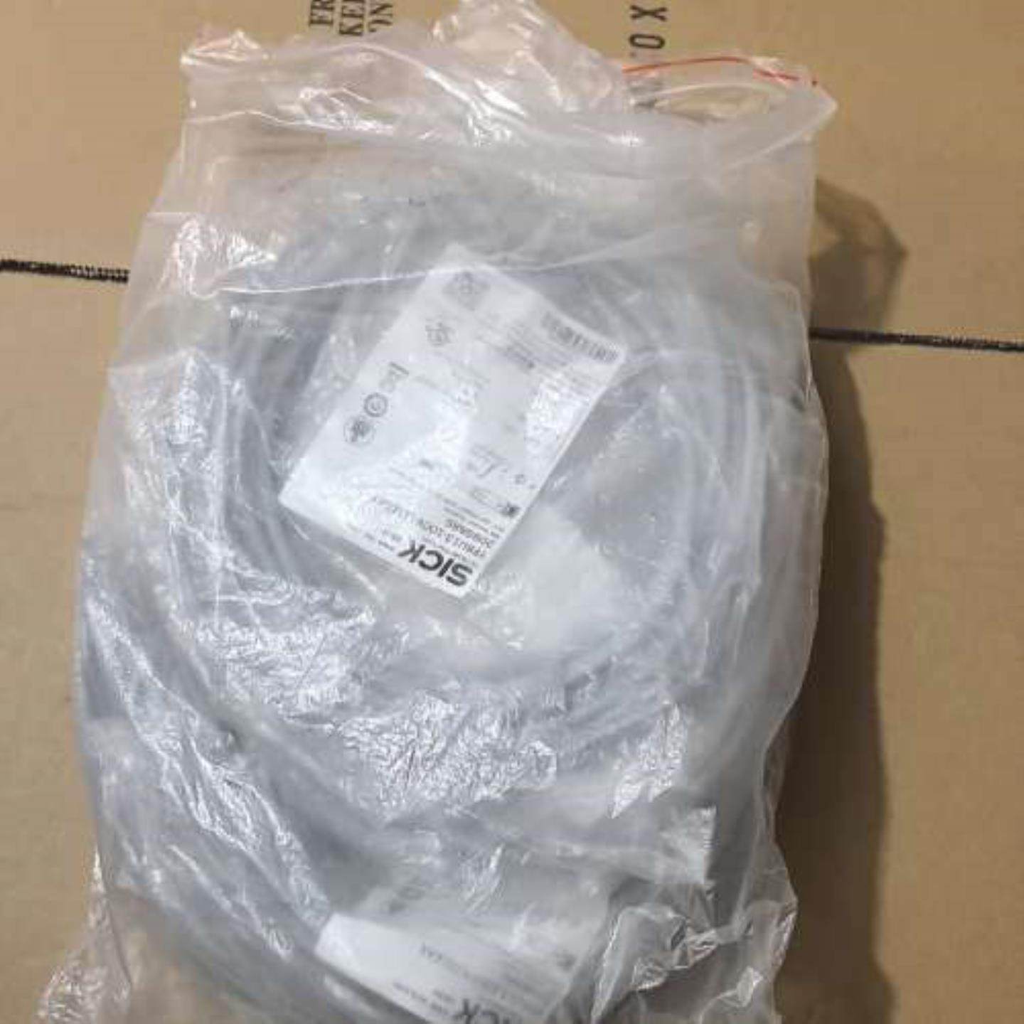 售前询价维修议价SICK西克M8三芯10M线缆YF8U13-100V