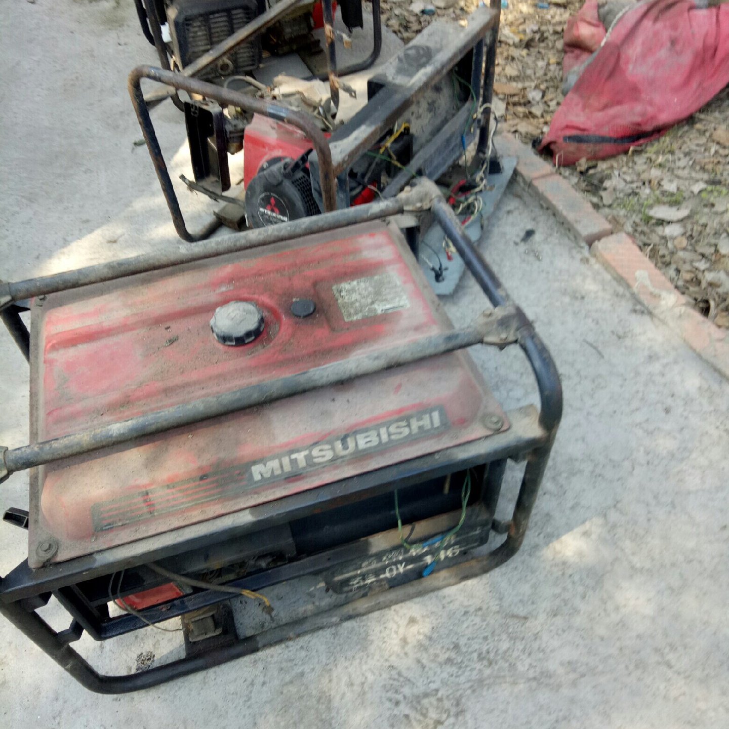 汽油发电机三菱mge6700拆件油机部分完好拉盘化议价,电子元器件市场,其它元器件,淘宝优惠券,粉丝福利购,淘宝优惠卷