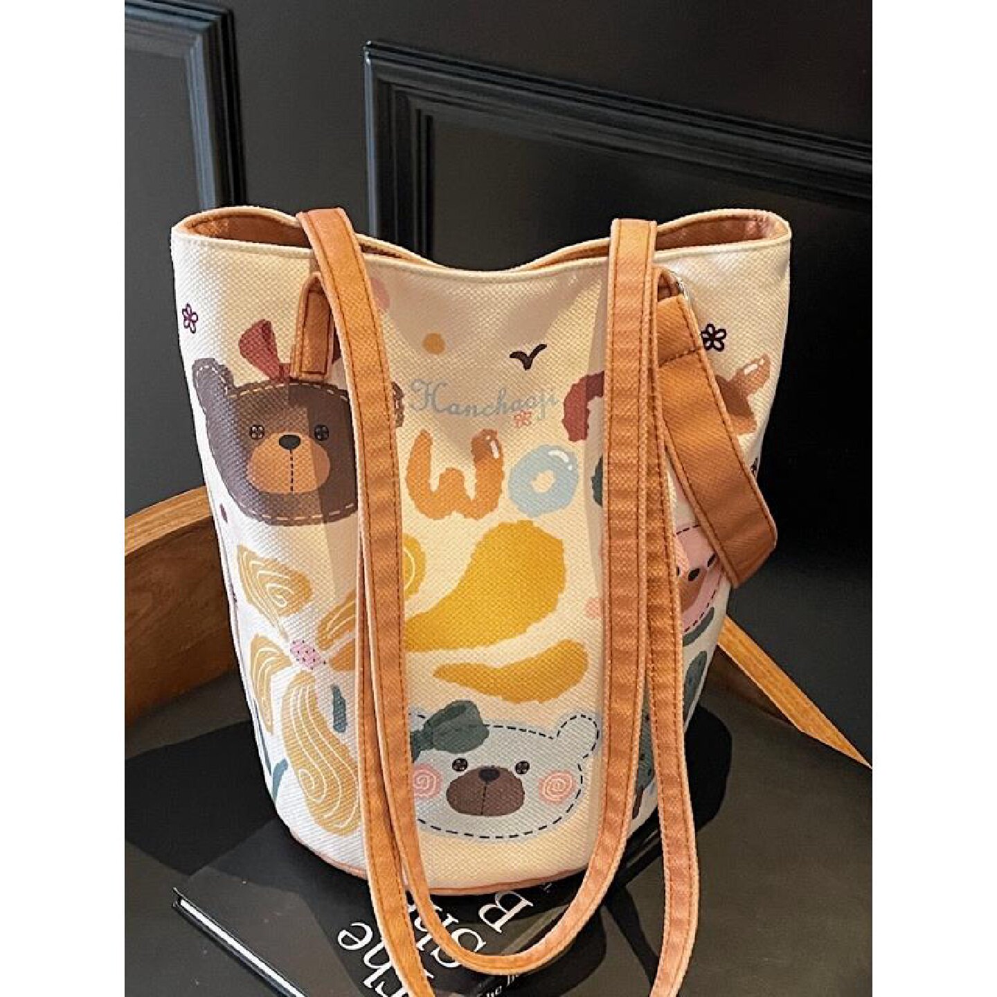 日系可爱帆布包女夏季新款休闲斜挎包大容量水桶包外出手提妈咪包