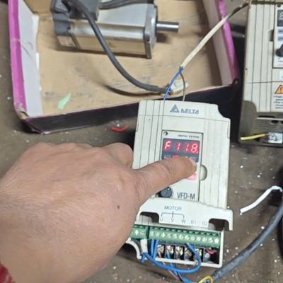 台达VFDm400w变频VFD004M21A台达原装拆机-议价