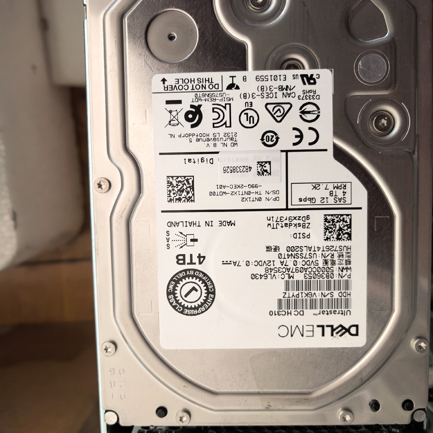 戴尔EMC4TB3.5寸SAS12G企业级硬盘议价