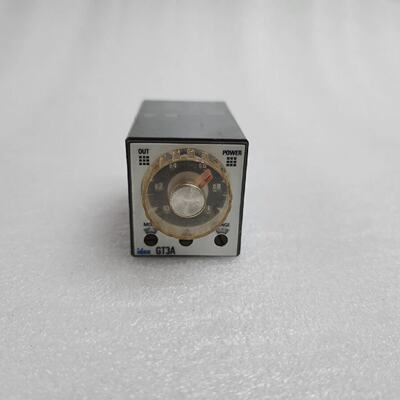 IDEC GT3A3 AF20 ELEKTRONISCHE ZEITSCHALTUHR 100240VAC