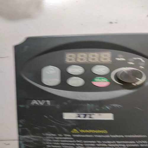 咨询-四方380V2.2KW变频器一台，外观和参数和四方的一样，成