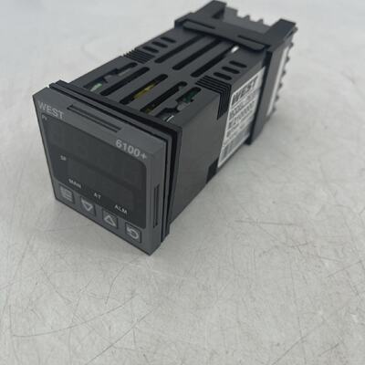 WEST P6100 TEMPERATURE CONTROLLER 6100 Type 2100000 NEW IN B