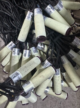 询价-E3FN一P18KD3T一WP一BL光电开关