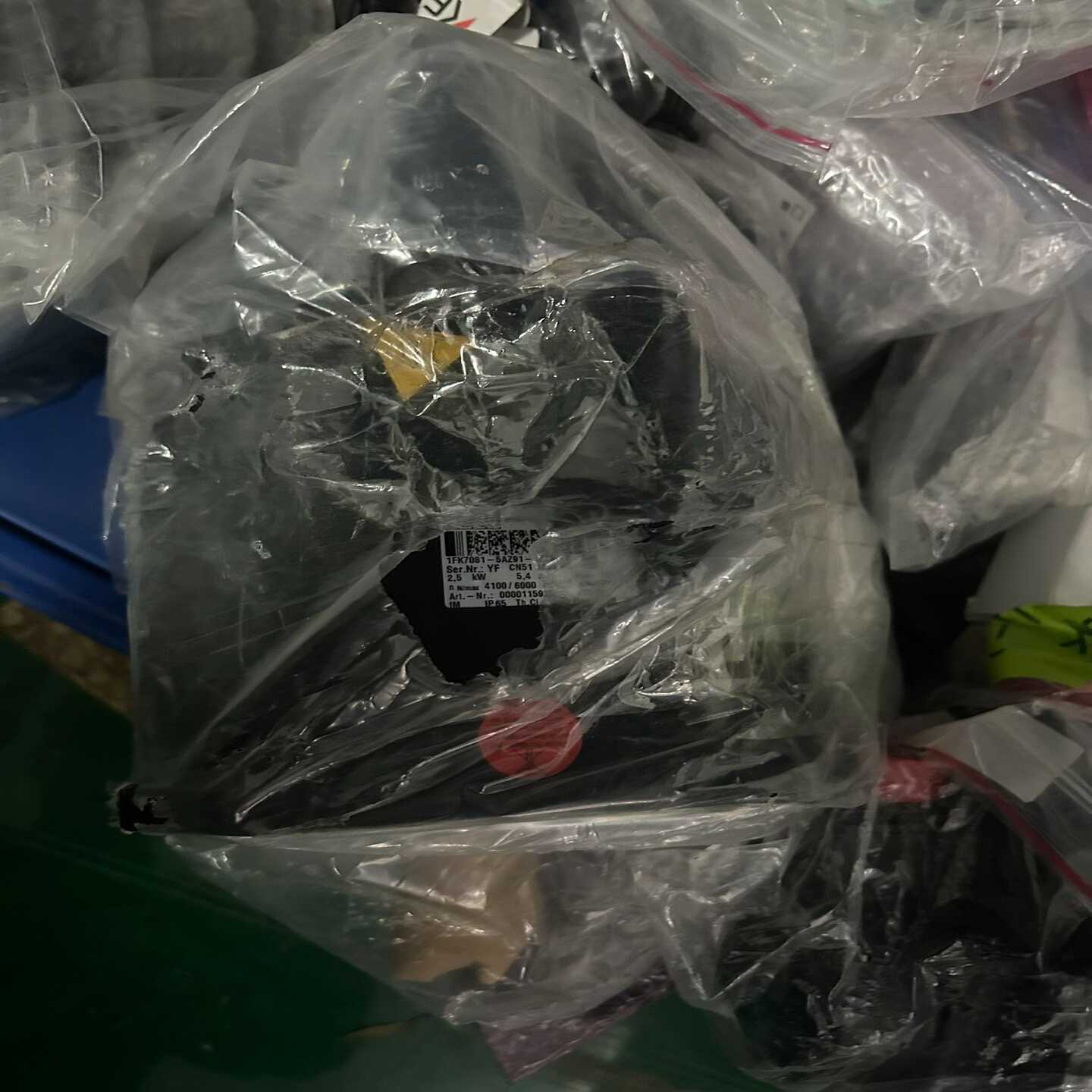 库卡KUKA伺服电机1FK7081-5AZ91-1ZZ9---议价商品