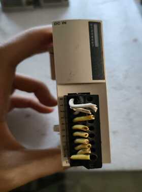 议价施耐德模块TM2DDI8DT成色如图功能正常