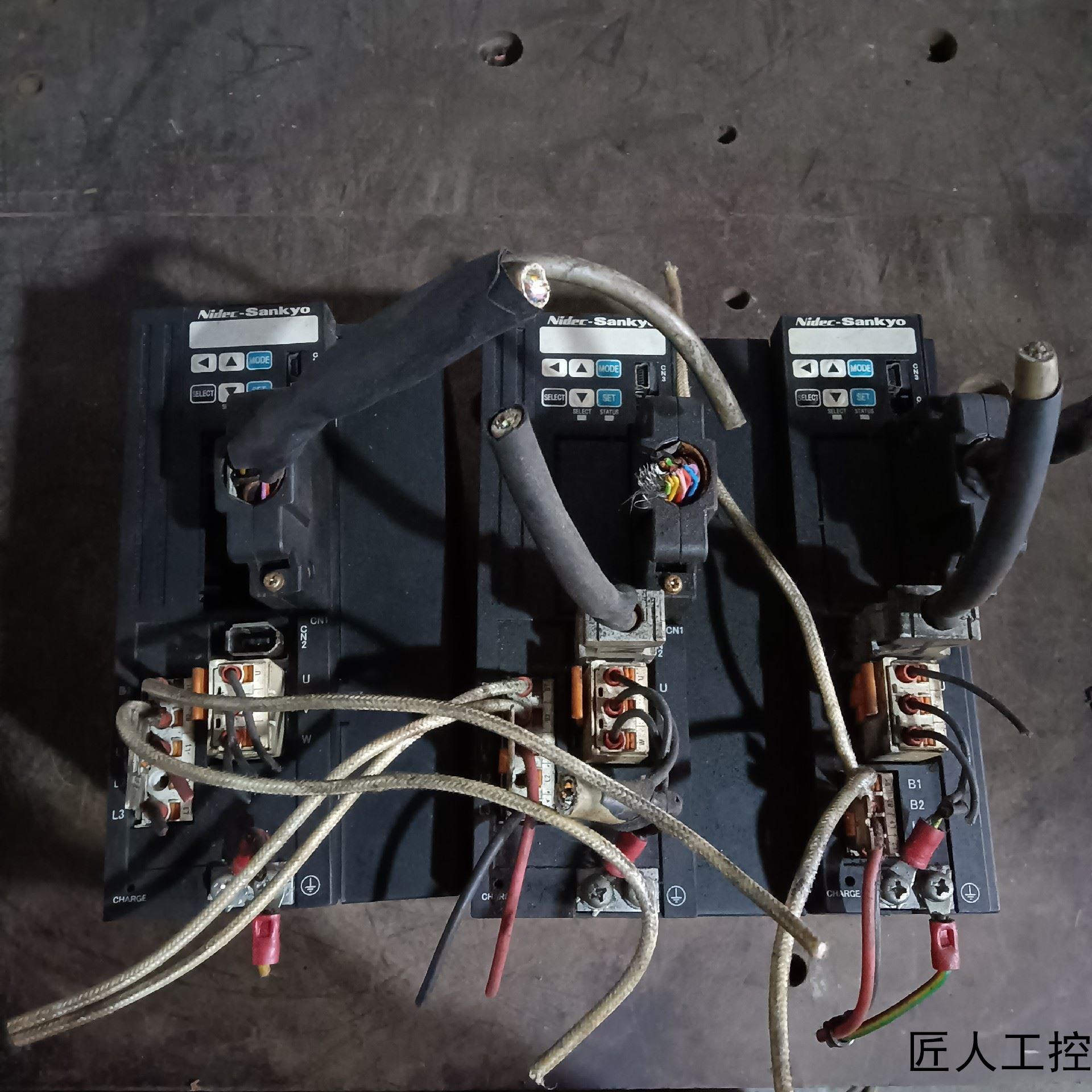 三协驱动器 DA23811 1台 DA24A11 2台 75议价商品