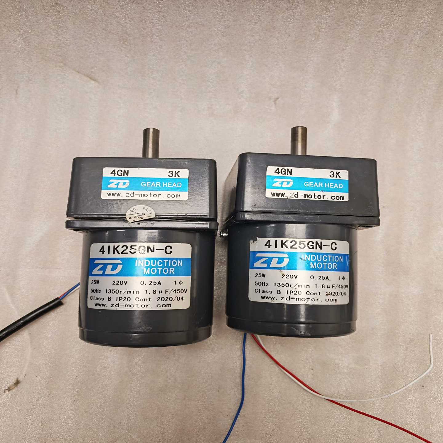 咨询-中大25W定速电机，单相220V，速比3，轴径10mm，成色
