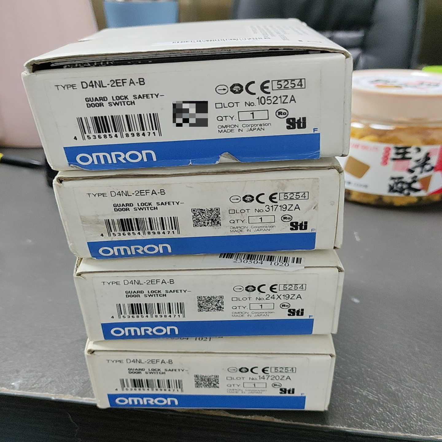 【议价】欧姆龙安全门开关D4NL–2EFA–B