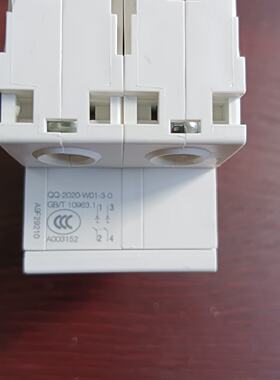 施耐德小型断路器iC65H2PD10A