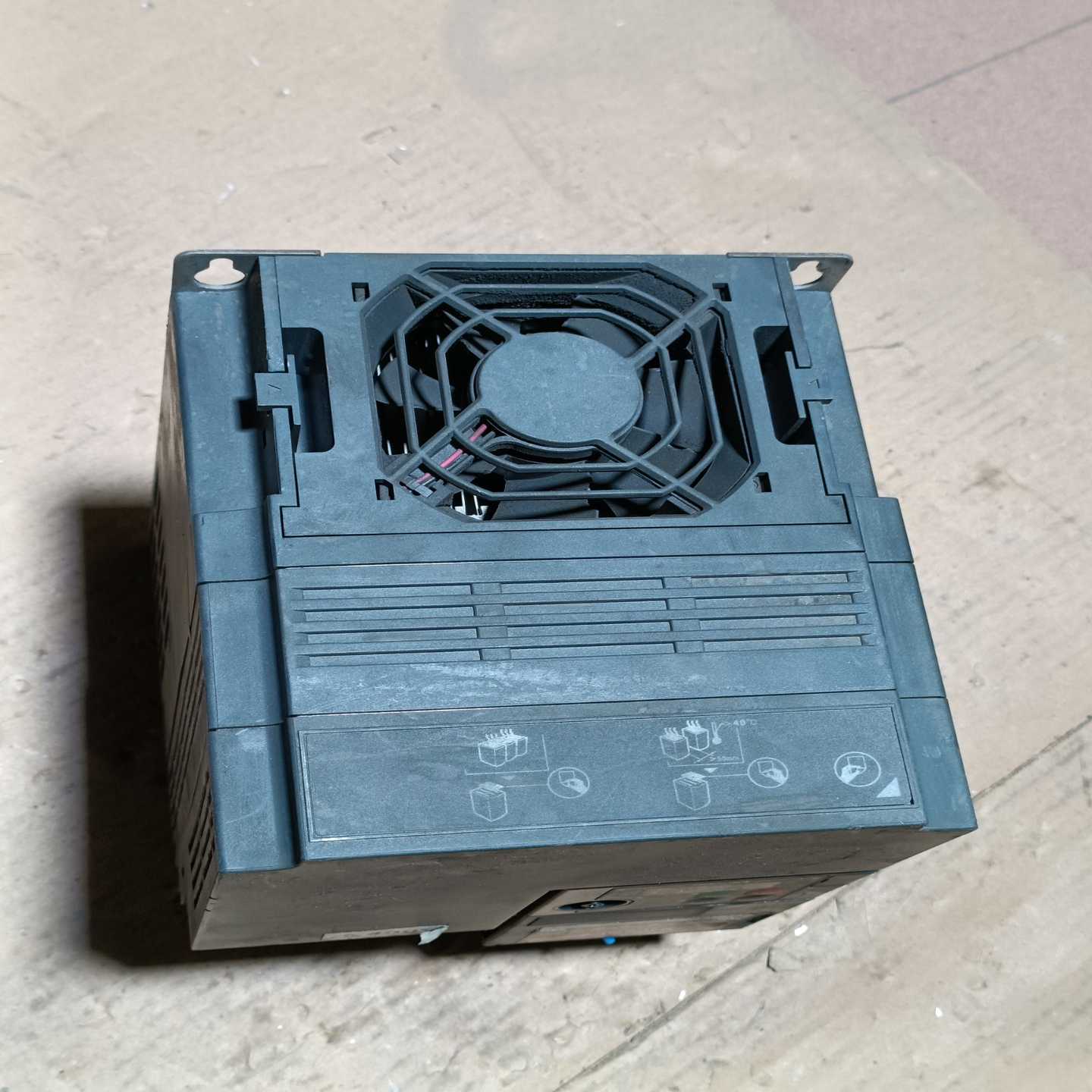 伊菜斯驱动器ESDC-075DP 图片实物拍摄--议价商品