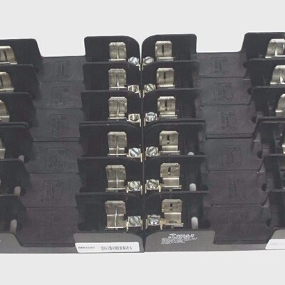 LOT OF 4 GOULD SHAWMUT 60658R FUSE BLOCKS 60AMP 600V