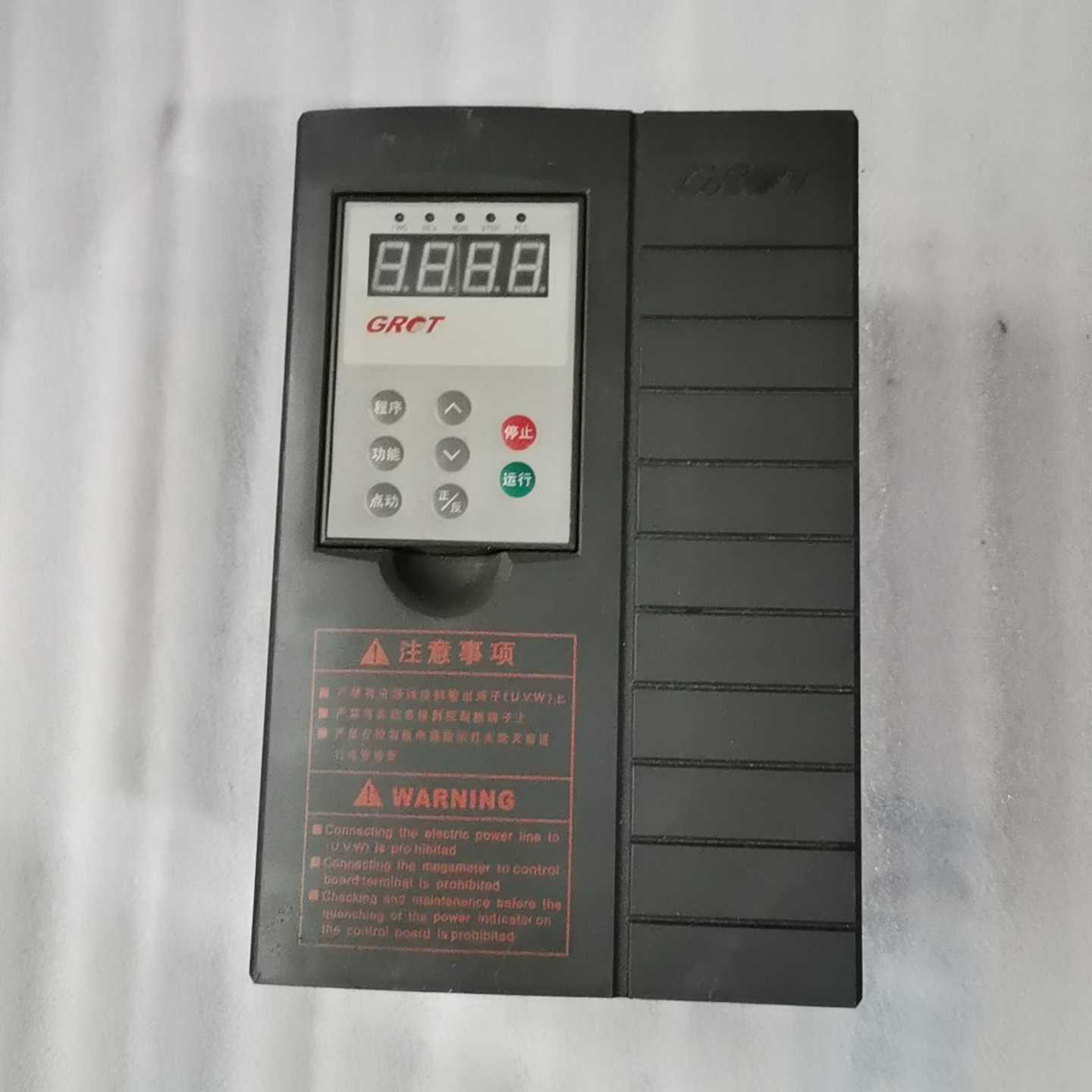 议价苏州哥伦变频器拆机一台。GD3000-37，3.7Kw.