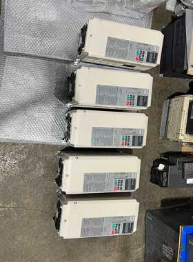 安川A1000变频器15KW，AB4A0038FBA，102--议价商品