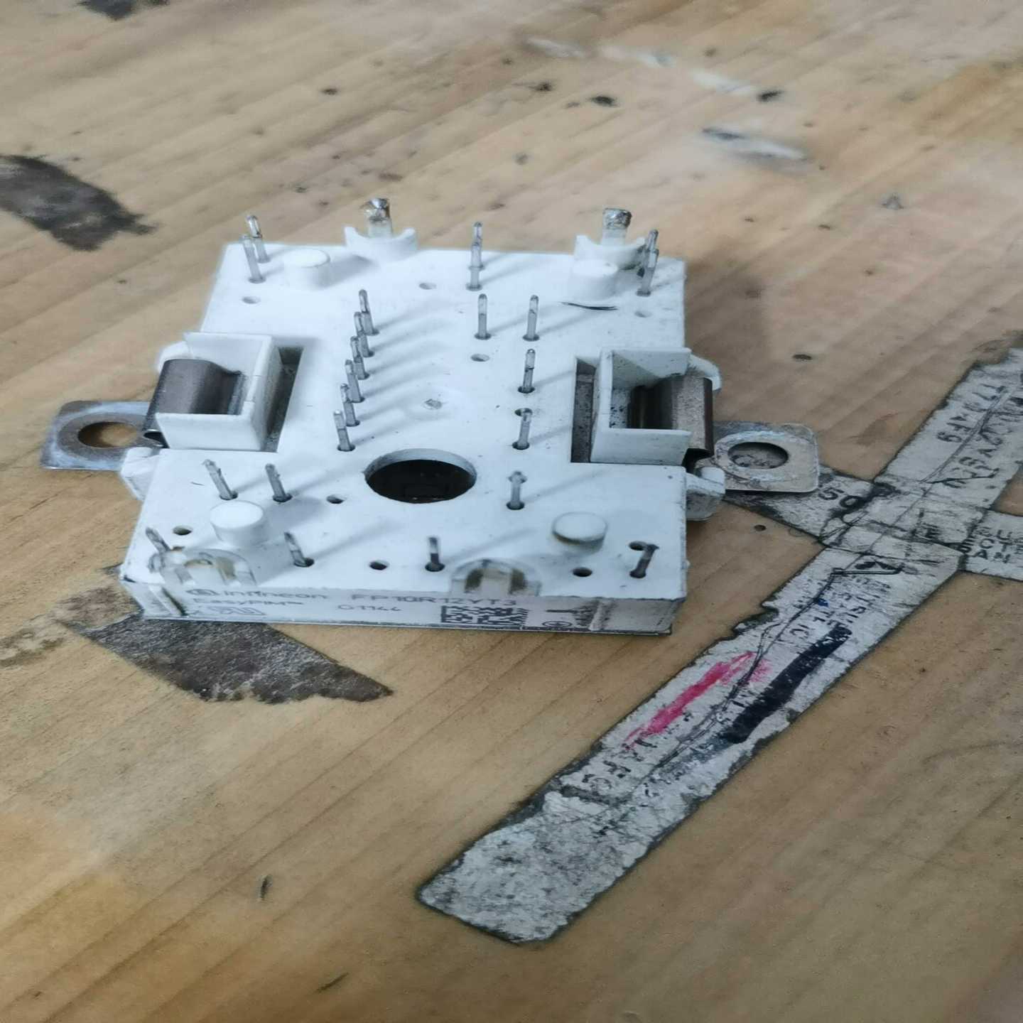 FP10R12YT3FP10R12KE3GD10PJ询价