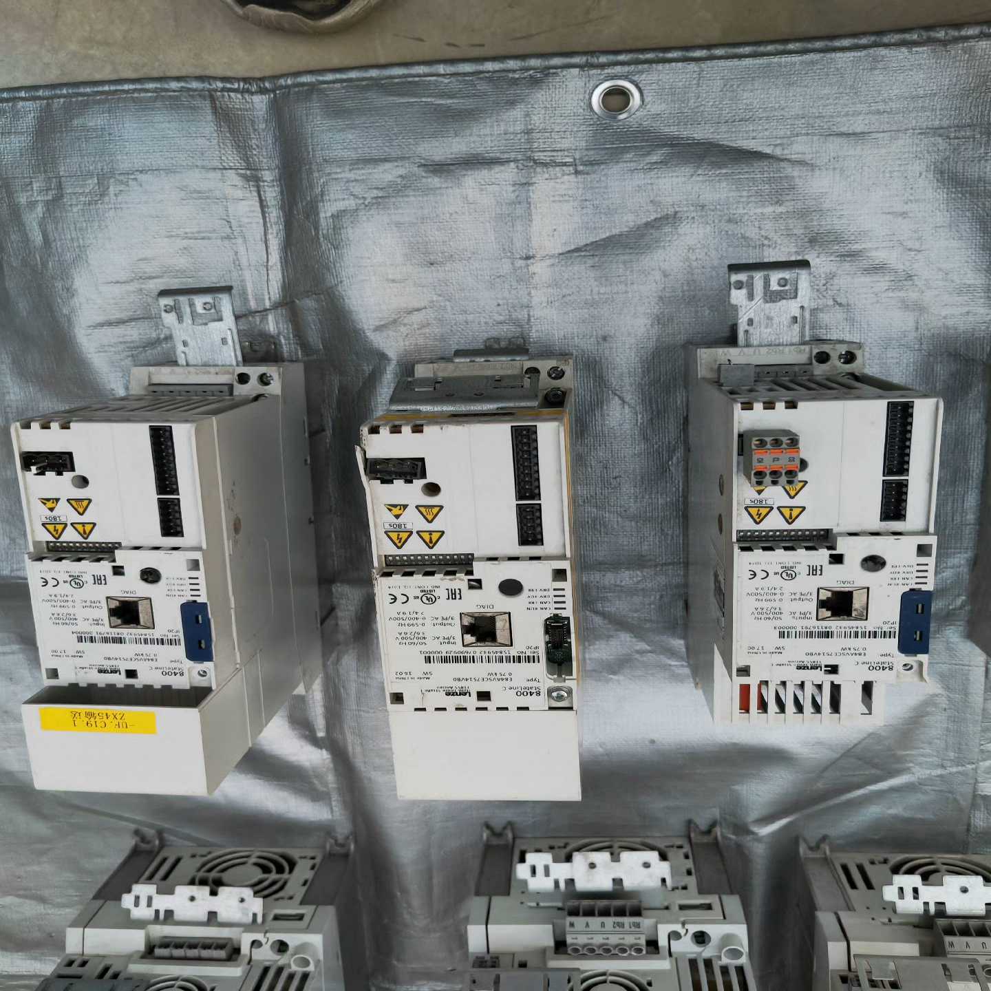 E84AVSCE7514VB0伦茨8400 0.75KW 4【卡奥电子】