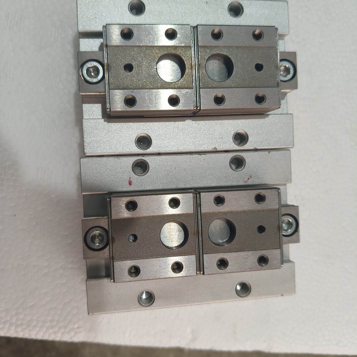 SMC平行夹爪气缸MHF220D，议价商品 - 实物图