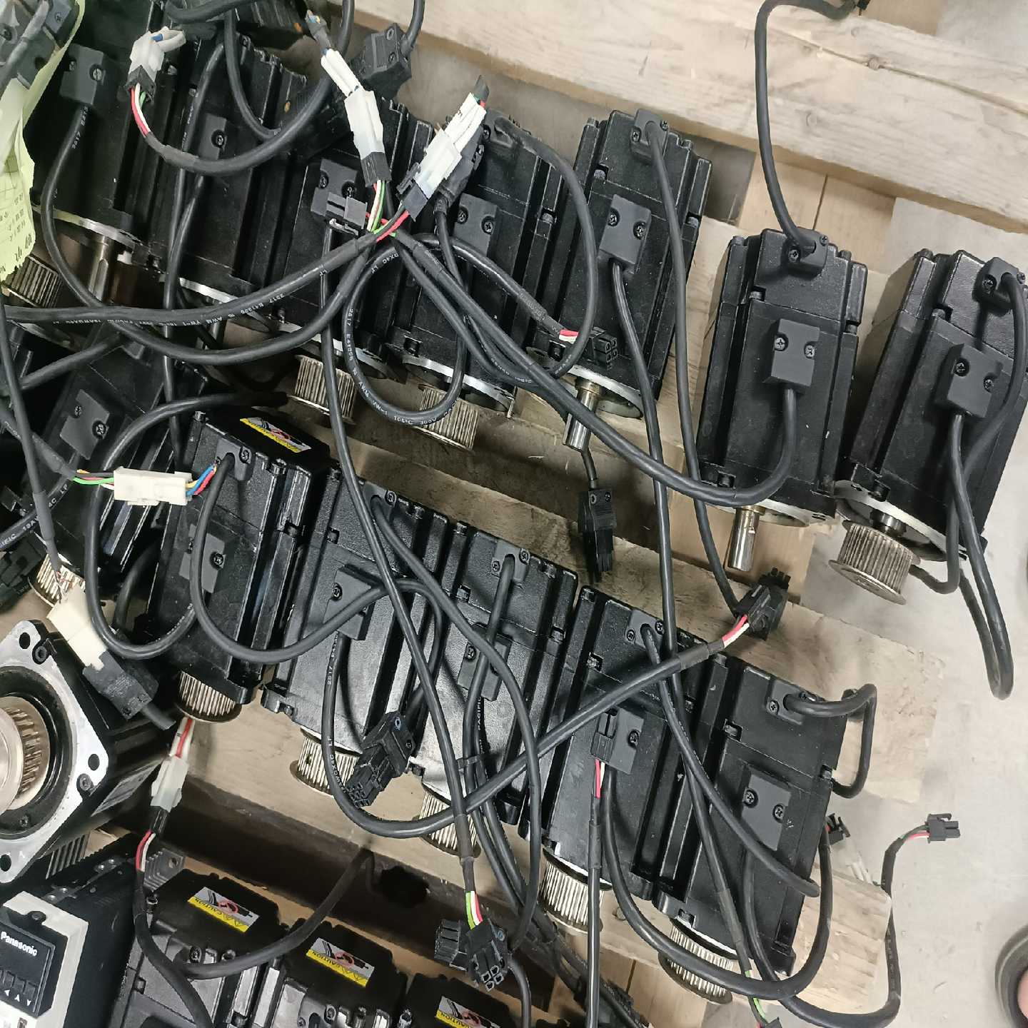 台达伺服a2，400瓦电机，ECMA-C10804E7，成色--议价商品