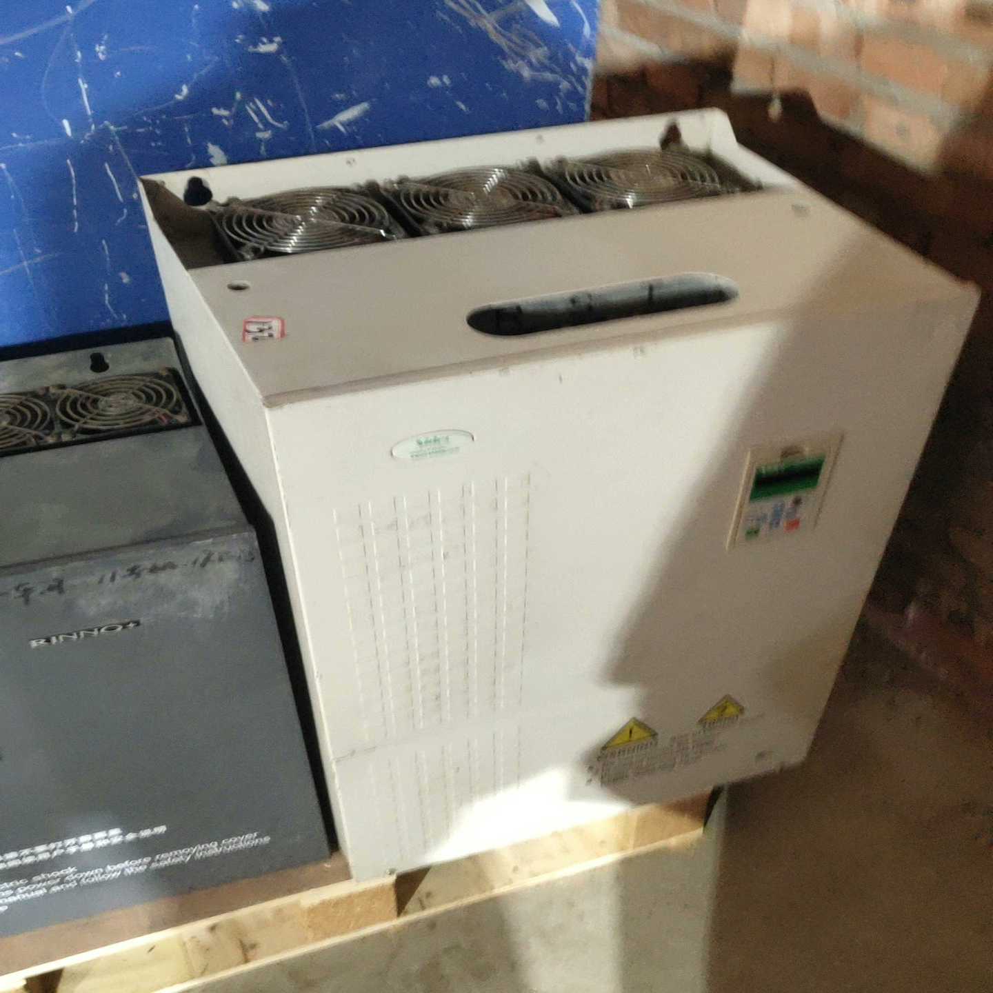 （碧碧商铺）尼得科132KW变频器一台功能好，成色一般
