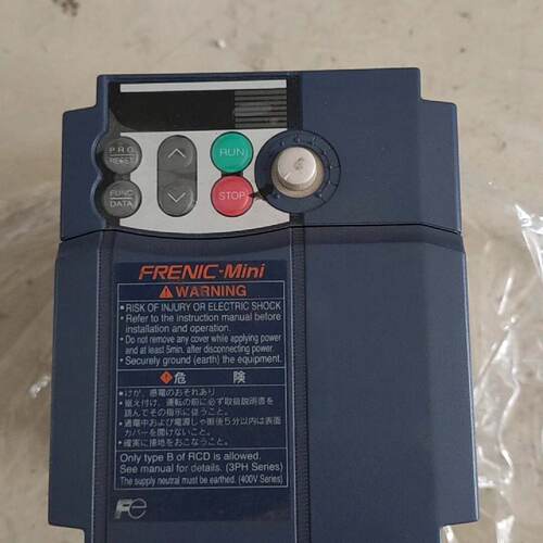 富士C1S系列变频器1三相220V-议价