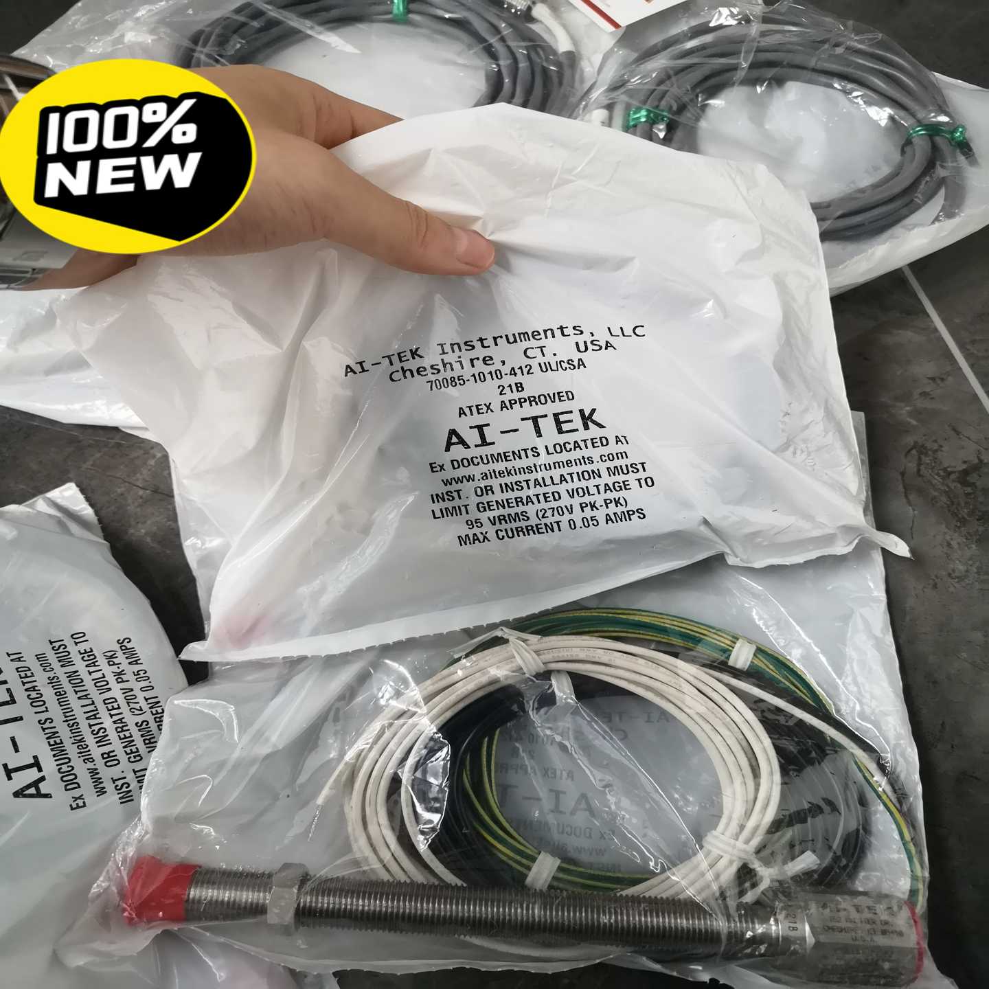 询价I-转速传感器70085-1010-412，全新