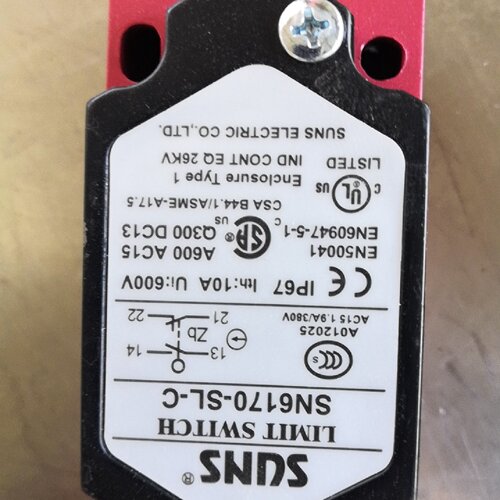 SN 6170-LS-C，拉绳开关，纯新带包装，有四个，要的--议价商品