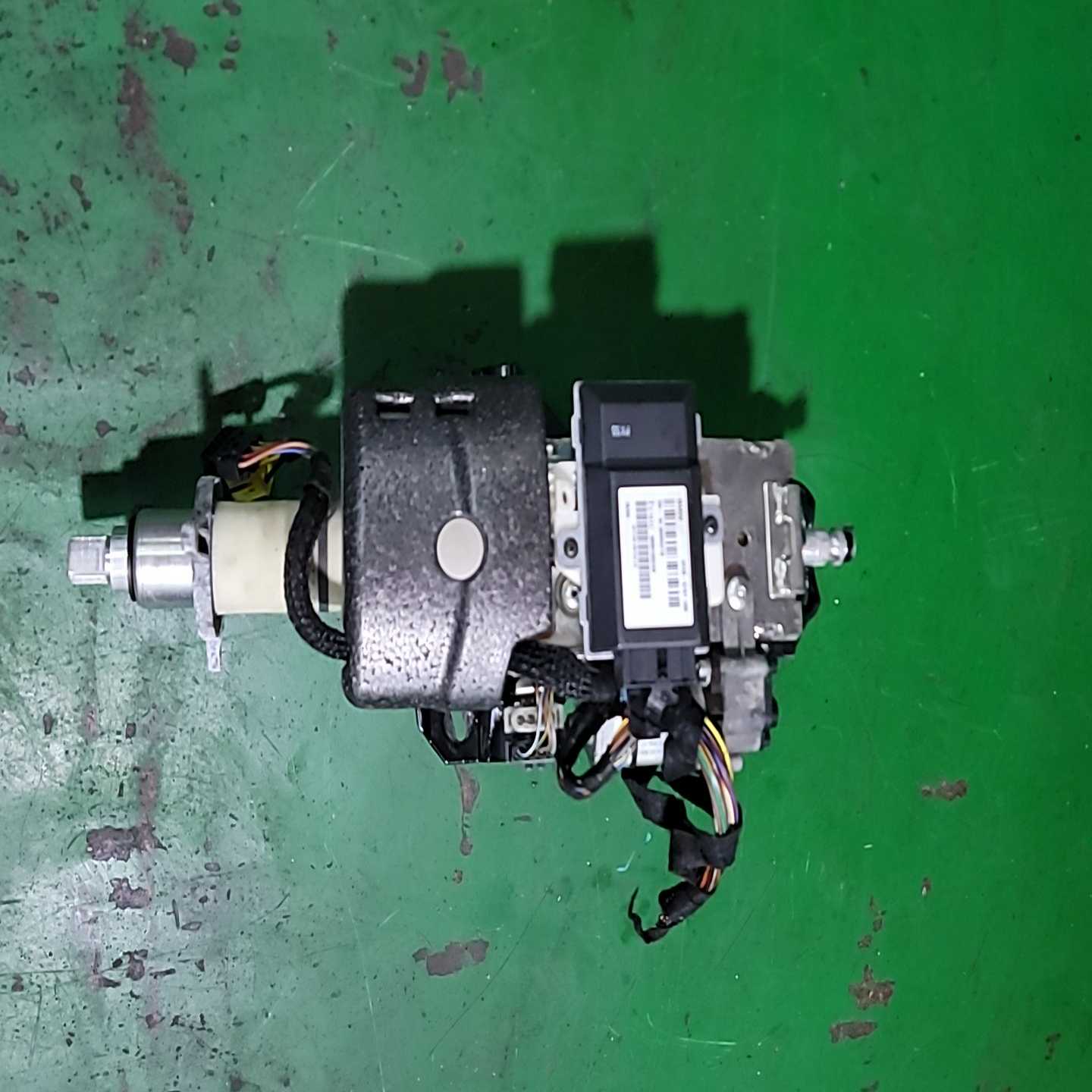 04年宝马E66方向管柱，标价就是卖价。7系730Li3.--议价商品